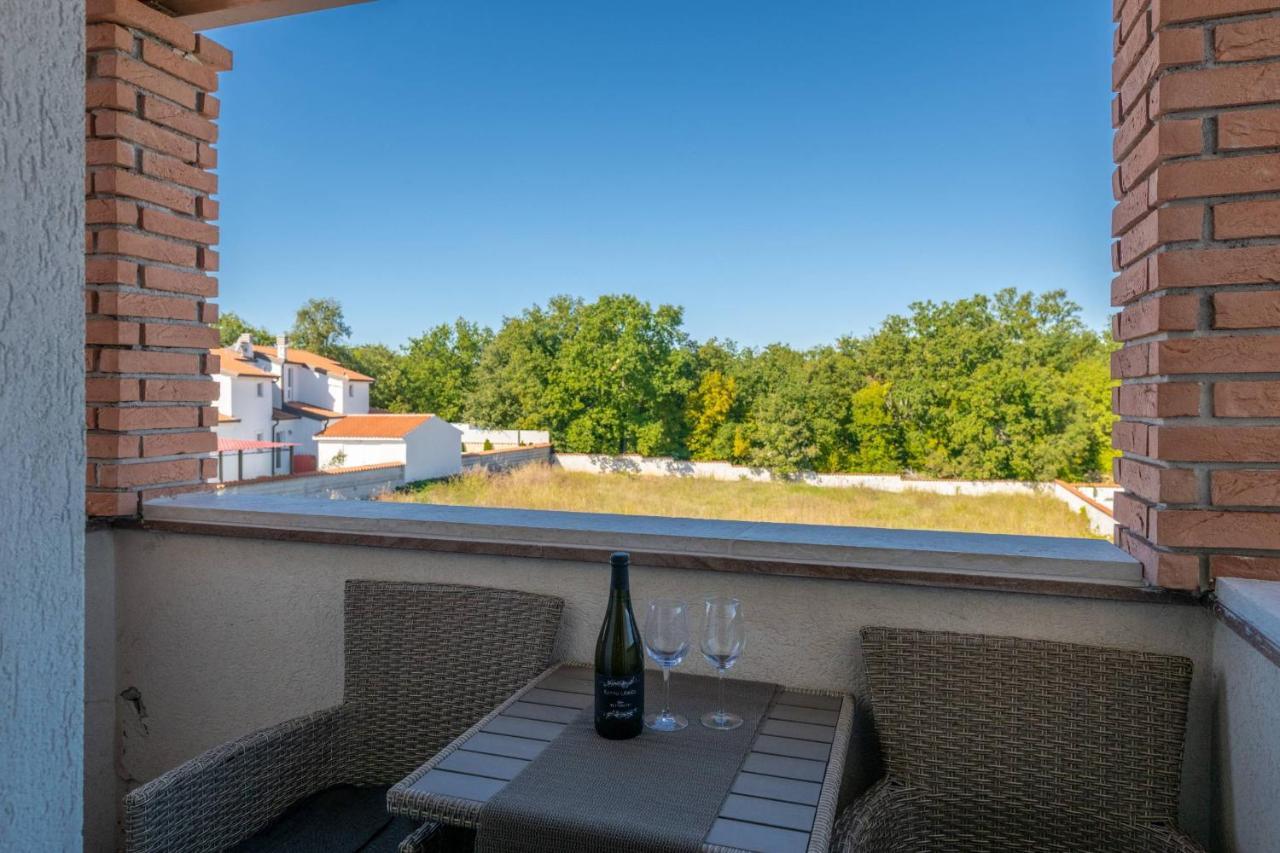 Apartmani Jana Пореч Екстер'єр фото