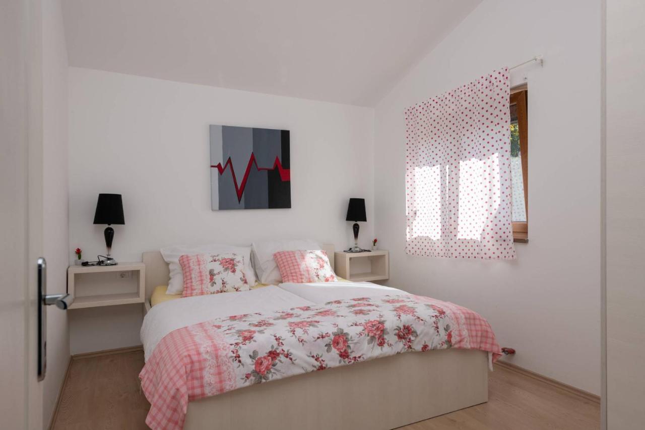 Apartmani Jana Пореч Екстер'єр фото